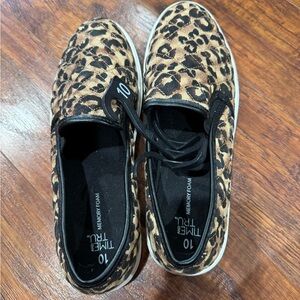 Time and Tru Leopard Print Sneakers - Black and Tan